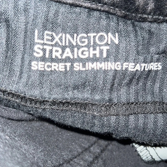 Jones Newyork  Lexington Straight black Velvet coudory jeans Sz 8P - Picture 8 of 11